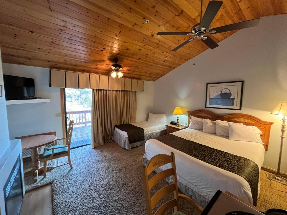 Whispering Pines Lodge Kernville Exterior foto