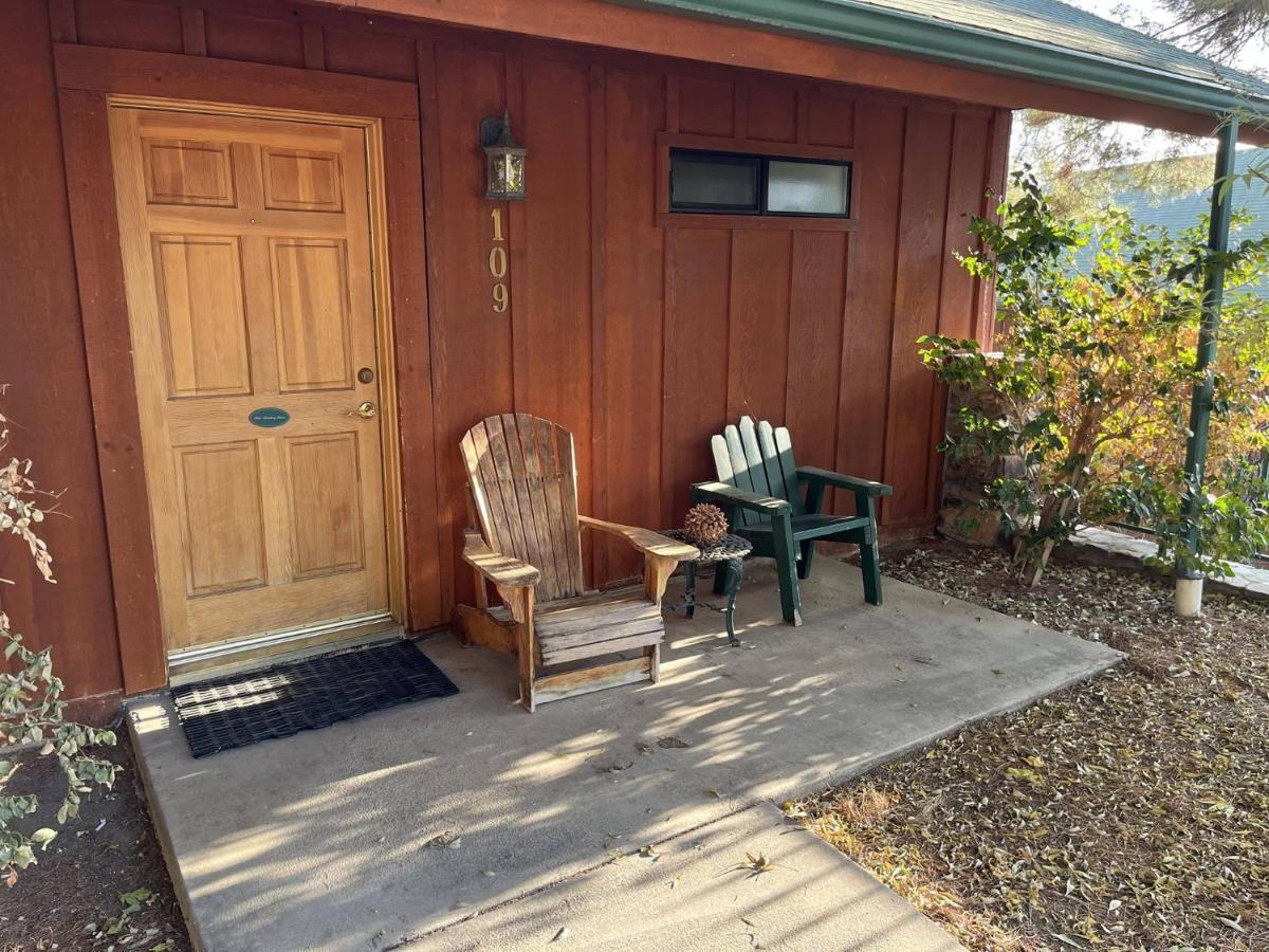 Whispering Pines Lodge Kernville Exterior foto