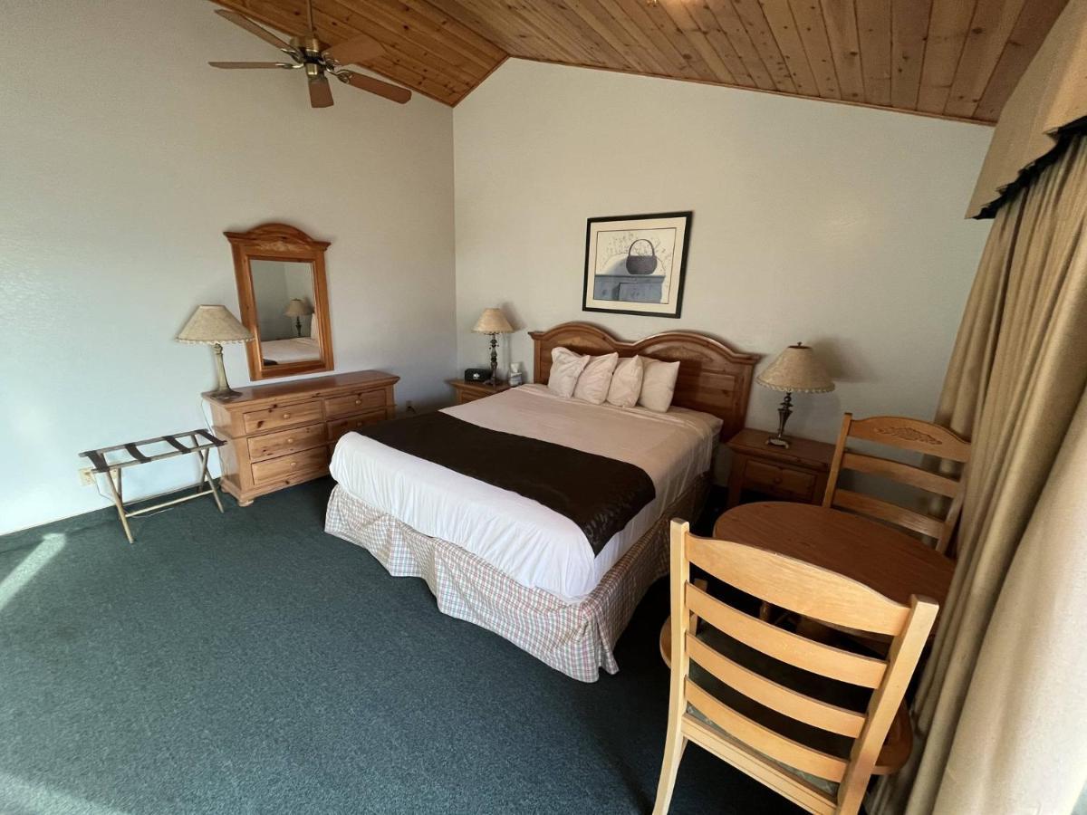 Whispering Pines Lodge Kernville Exterior foto