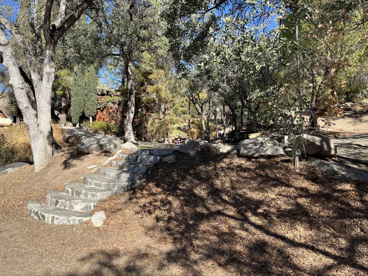 Whispering Pines Lodge Kernville Exterior foto