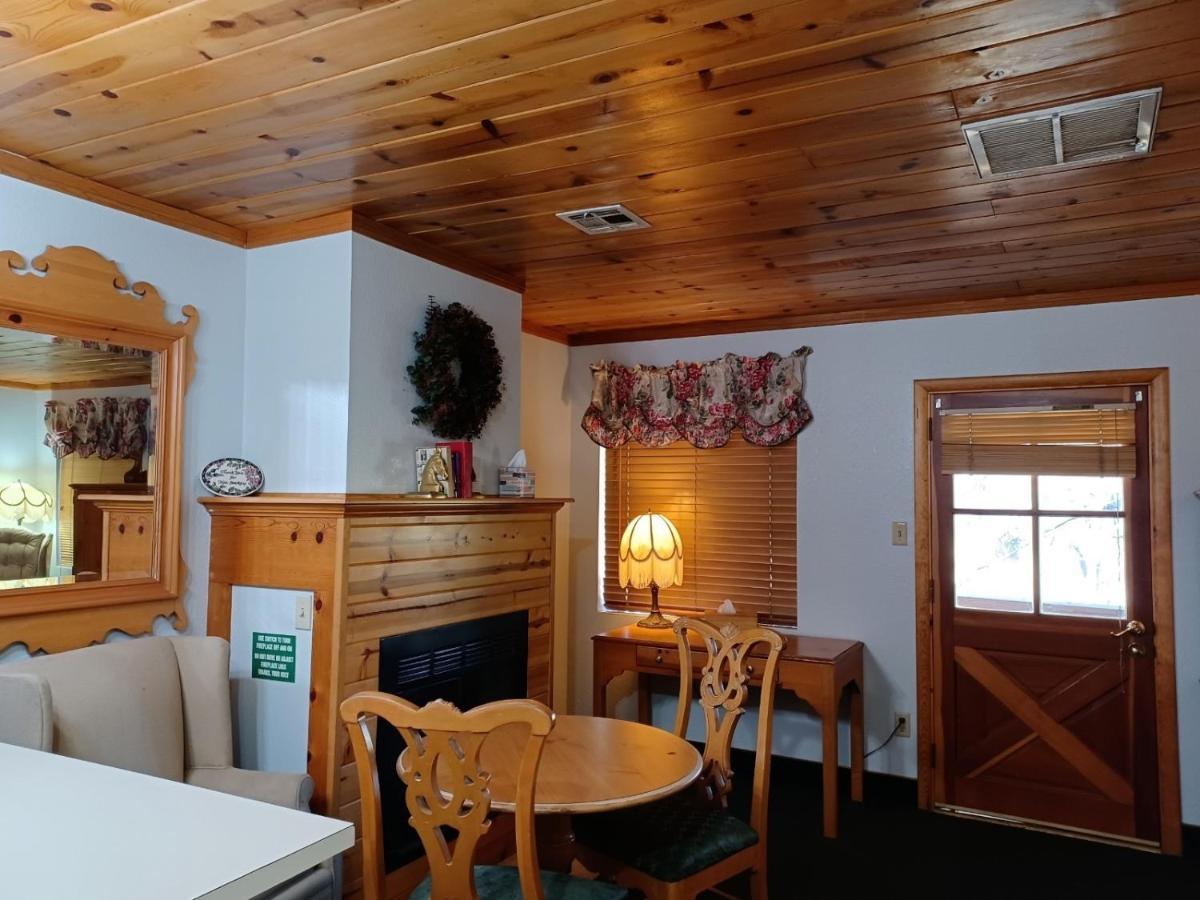 Whispering Pines Lodge Kernville Exterior foto