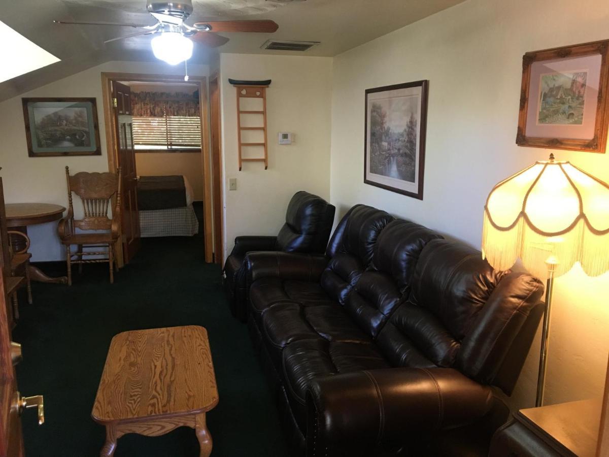 Whispering Pines Lodge Kernville Exterior foto