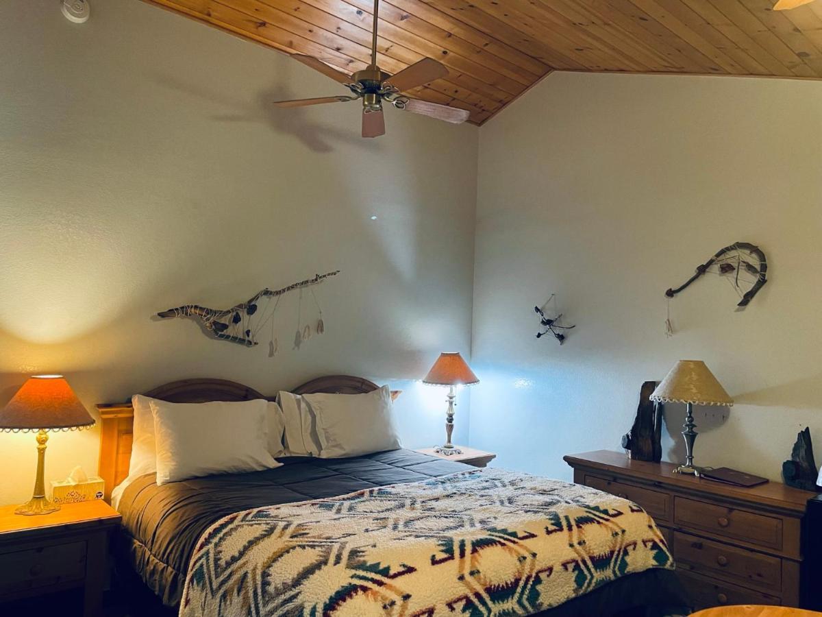 Whispering Pines Lodge Kernville Exterior foto