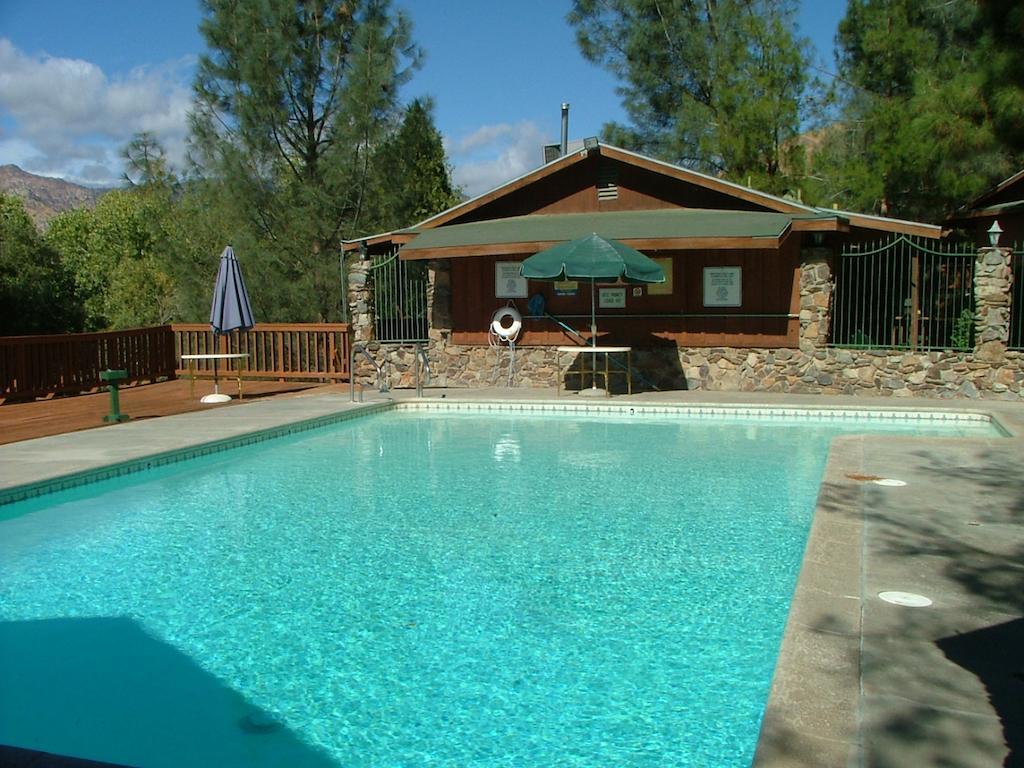 Whispering Pines Lodge Kernville Exterior foto